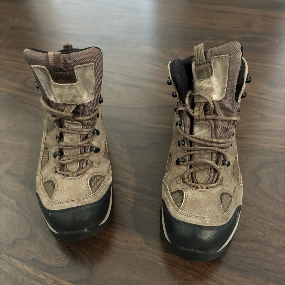 Jack Wolfskin Brown and Black Men's Shoes